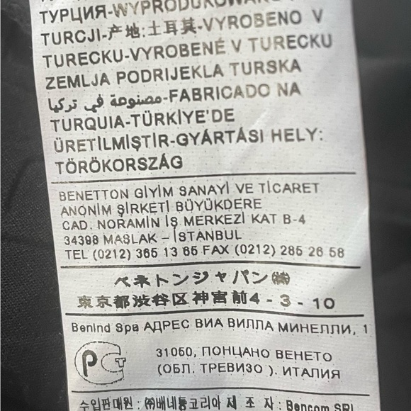 Sisley black v-neck, sleeveless size xs - Picture 5 of 5